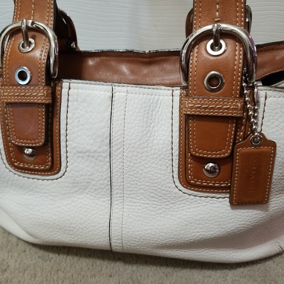 Coach Large Soho Off White Pebble Leather Tote Bag Handbag F13109. - Picture 4 of 13